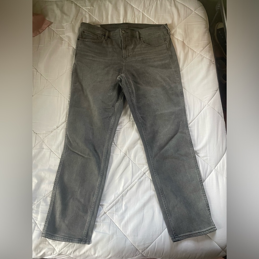 GAP vintage slim mid rise jeans 33